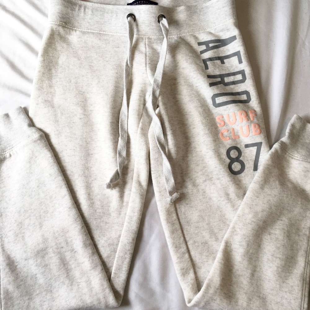 Aeropostale’s Surf Club 87 Jogger Sweatpants